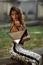 Geantă TRIANGLE EQUAL Negru - imagine 2