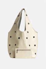 Geantă SACK Crem cu Inele Metalice Negre - imagine 6