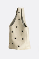 Geantă SACK Crem cu Inele Metalice Negre - imagine 2
